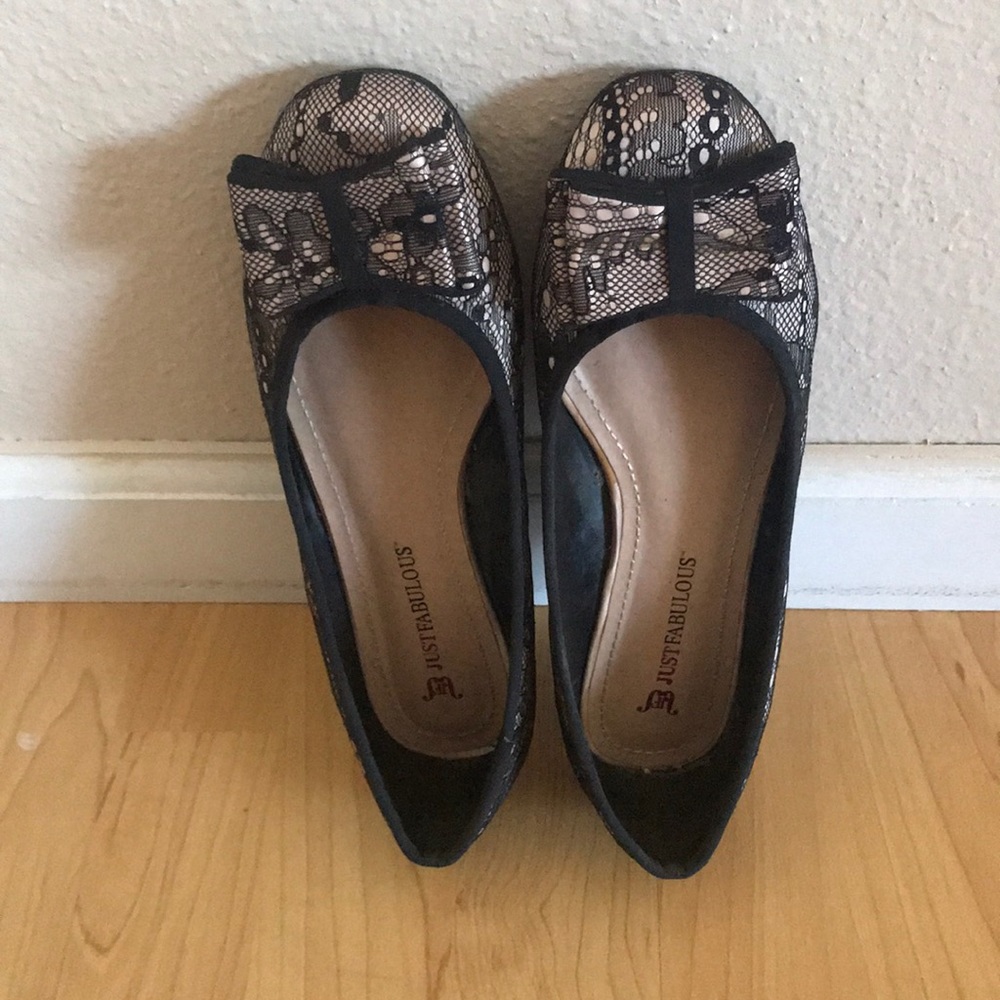 Lace flats
